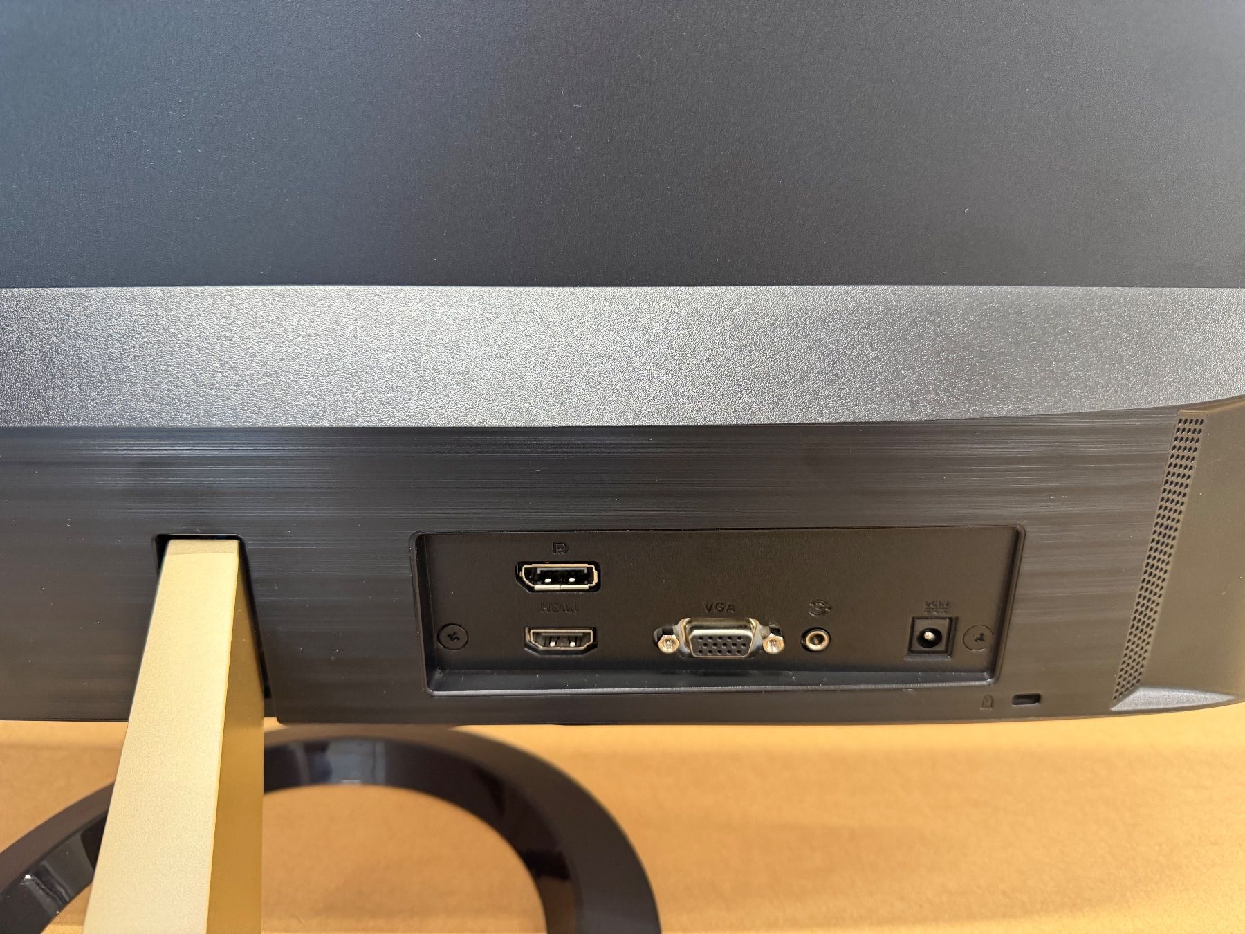 Asus Monitore: ASUS VZ249Q 23.8" Monitor – Gebraucht aus Dietlikon von ComdatAG 5