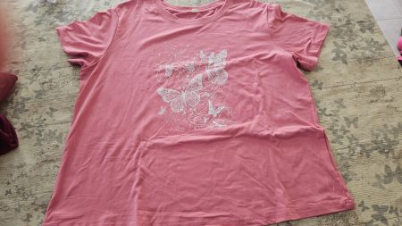 3 Sommerliche T-Shirts mit Schmetterlingen, Grösse 0XL