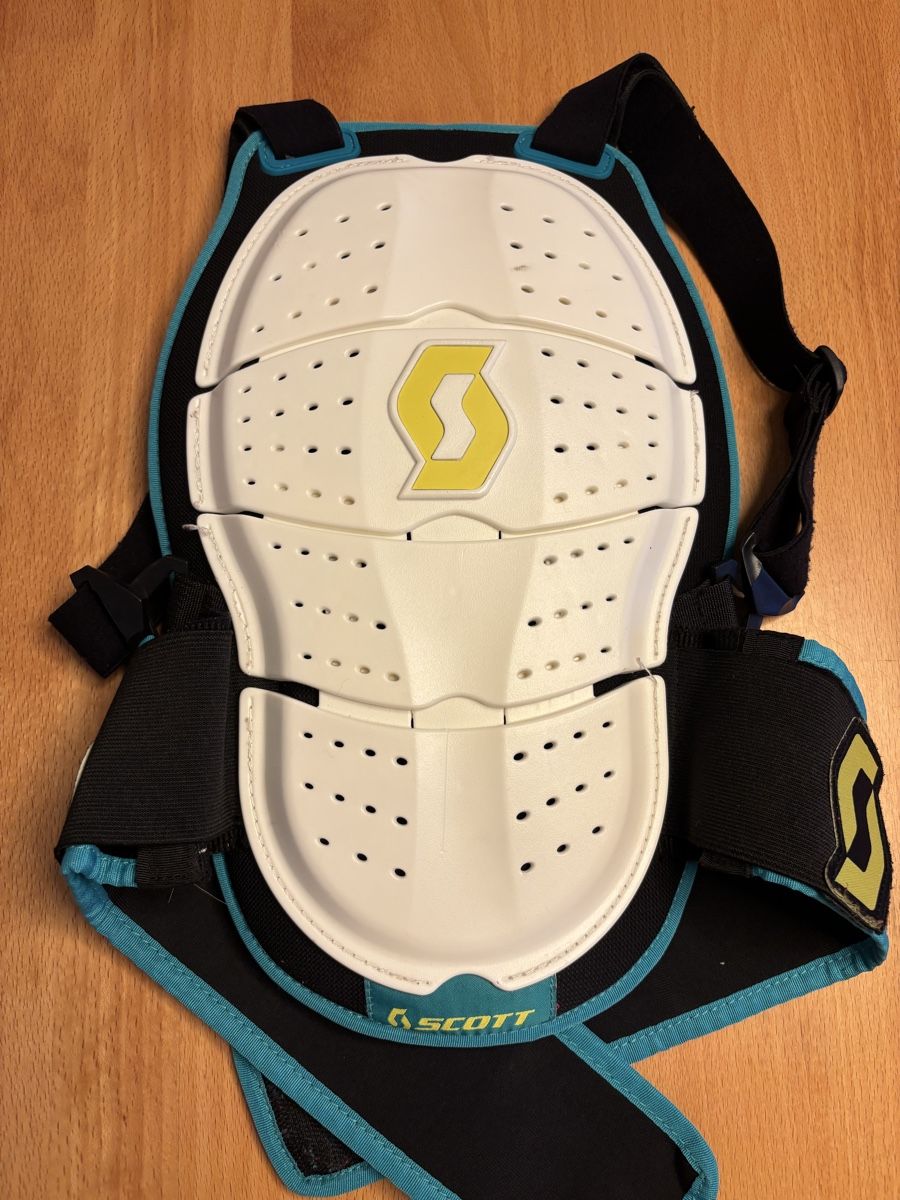 Protezioni & Imbottiture: Rückenprotektor Scott Junior XS – Usato da Zürich venduto da Fresu16 1