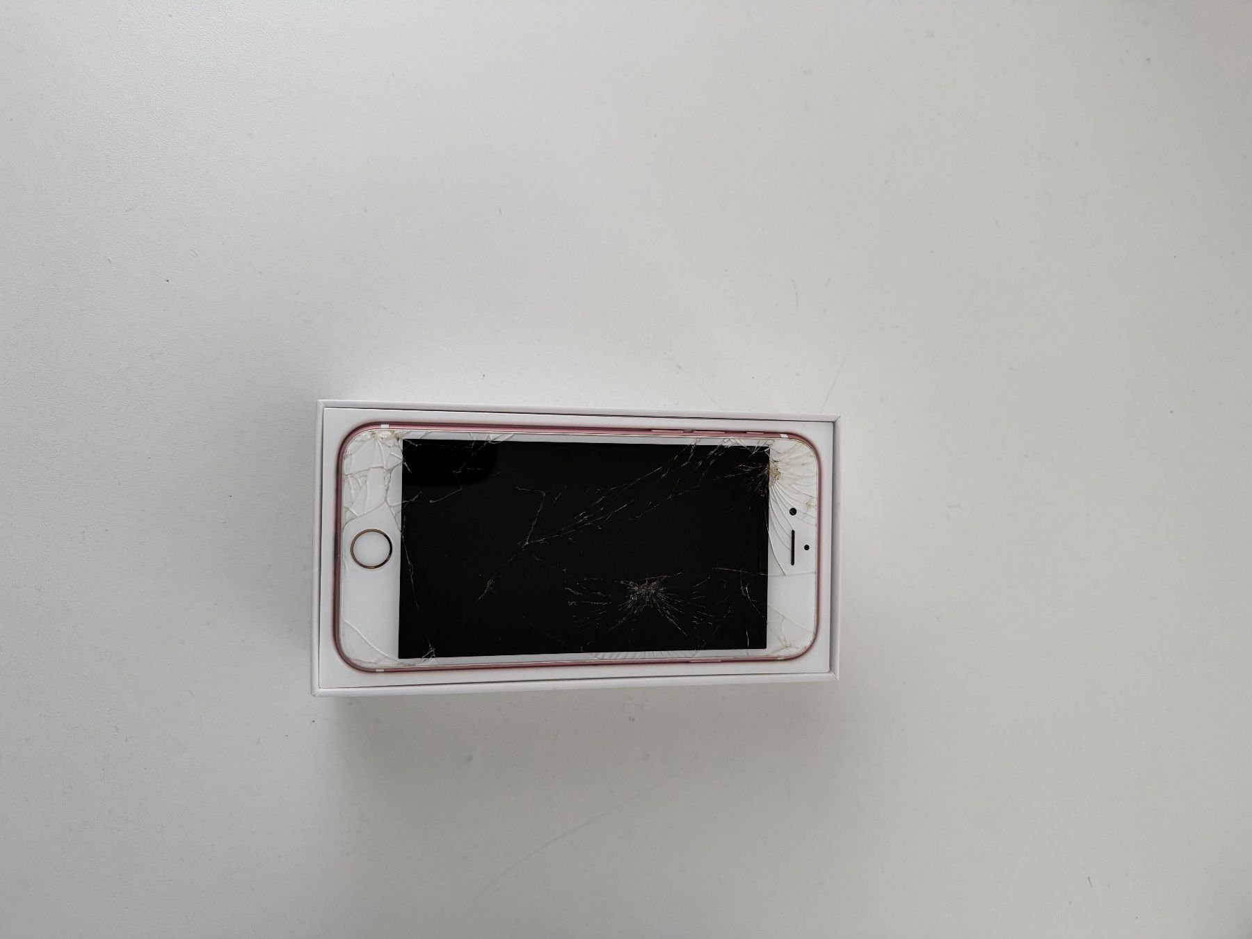 Apple Telefoni cellulari / Smartphones: iPhone 6S Roségold - 64 GB – Usato da Kirchdorf AG venduto da mai_d6dk 2