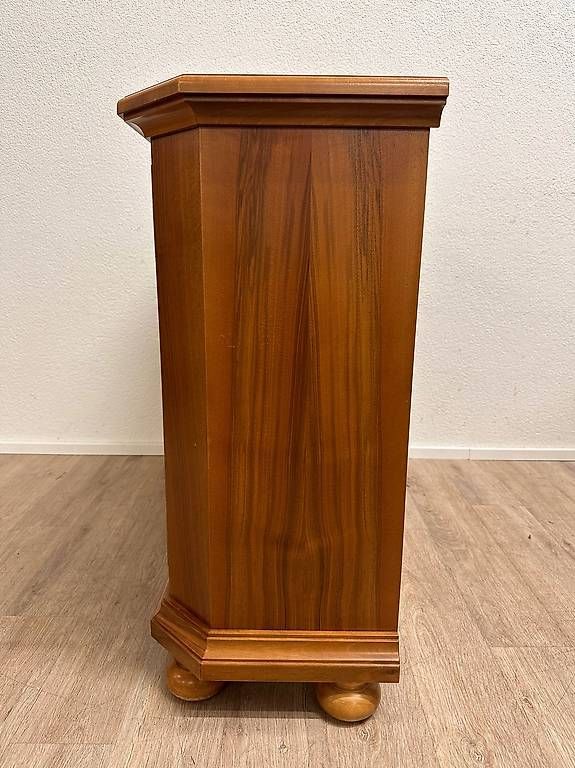 Cassettiere: Vintage Barock Nussbaum Sideboard von Fässler – Usato da Obernau venduto da Arche_Noah_Brocki 7