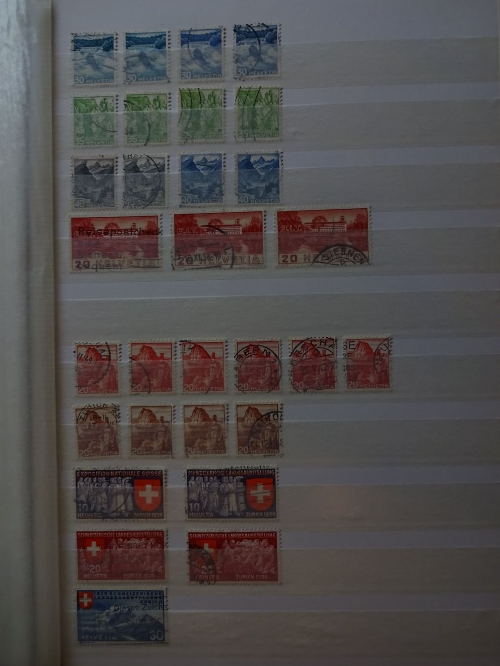 Tutti i francobolli: Schweizer Marken plus Album 3,5 cm dick – Usato da Cham venduto da mktreasure 3
