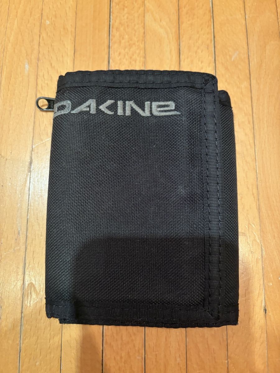 Dakine Brieftaschen: Porte Monnaie Dakine – Gebraucht aus Genève von jjs_5gm6