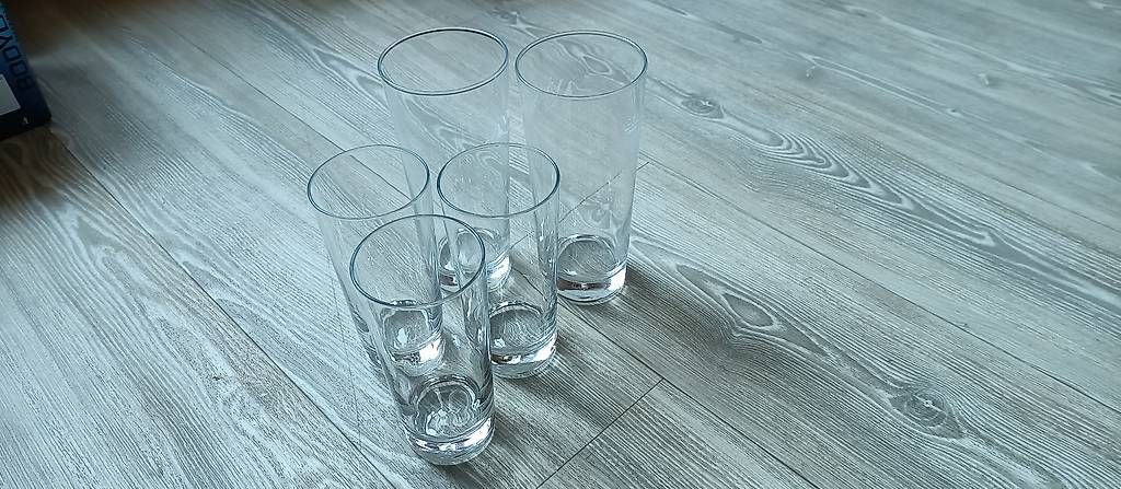 Gläser: Ensemble de 17 verres  – Gebraucht aus Le Noirmont von jer_jzh5 2