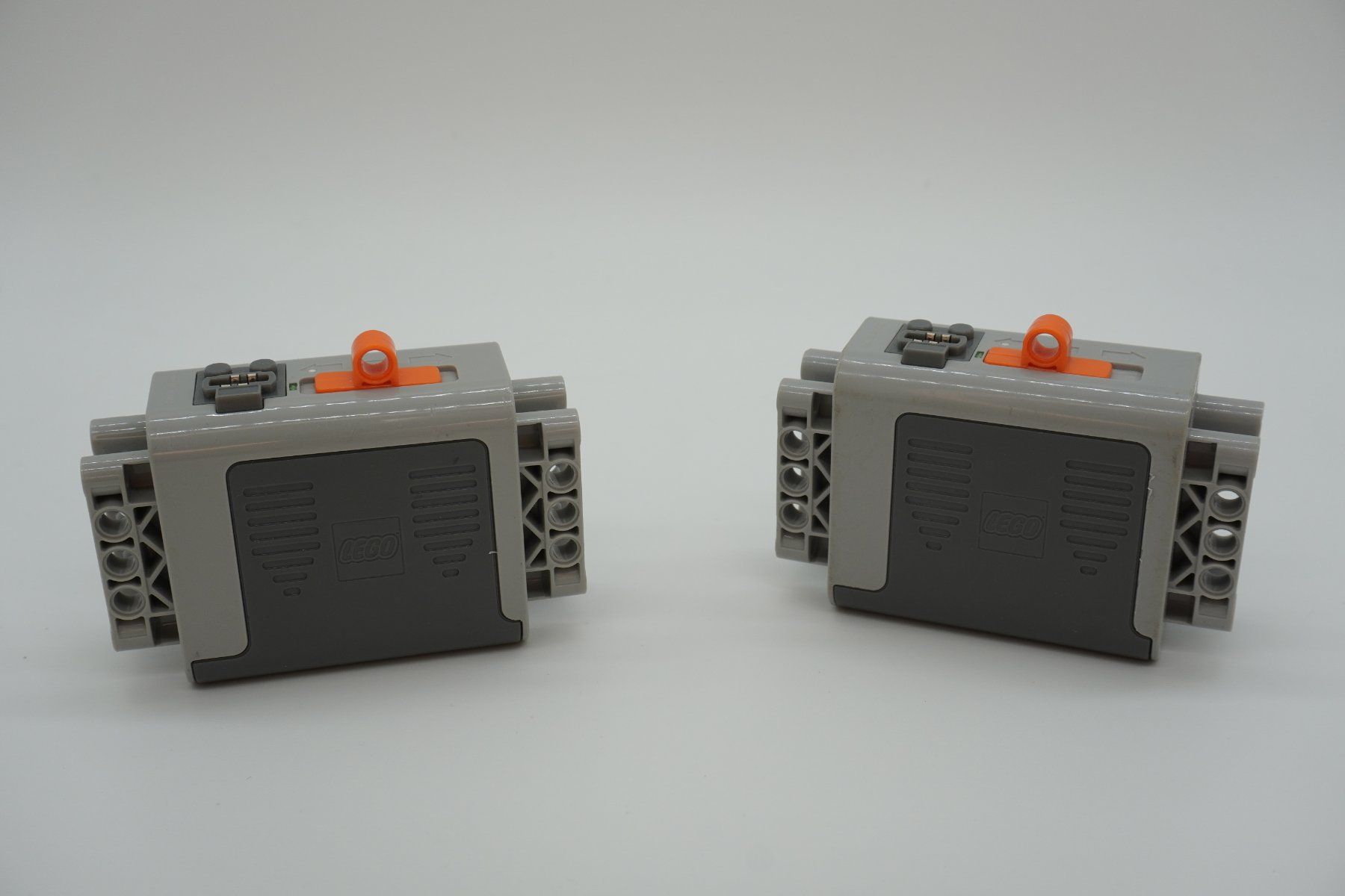 Lego Giocattoli: LEGO Technic Power Functions AA-Batterieboxen (8881) – Usato da Zürich venduto da PWGrZ