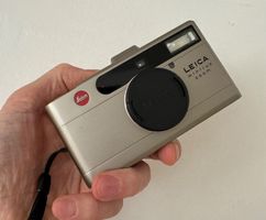 Leica Minilux Zoom mit Vario-Elmar 35-70mm Filmkamera