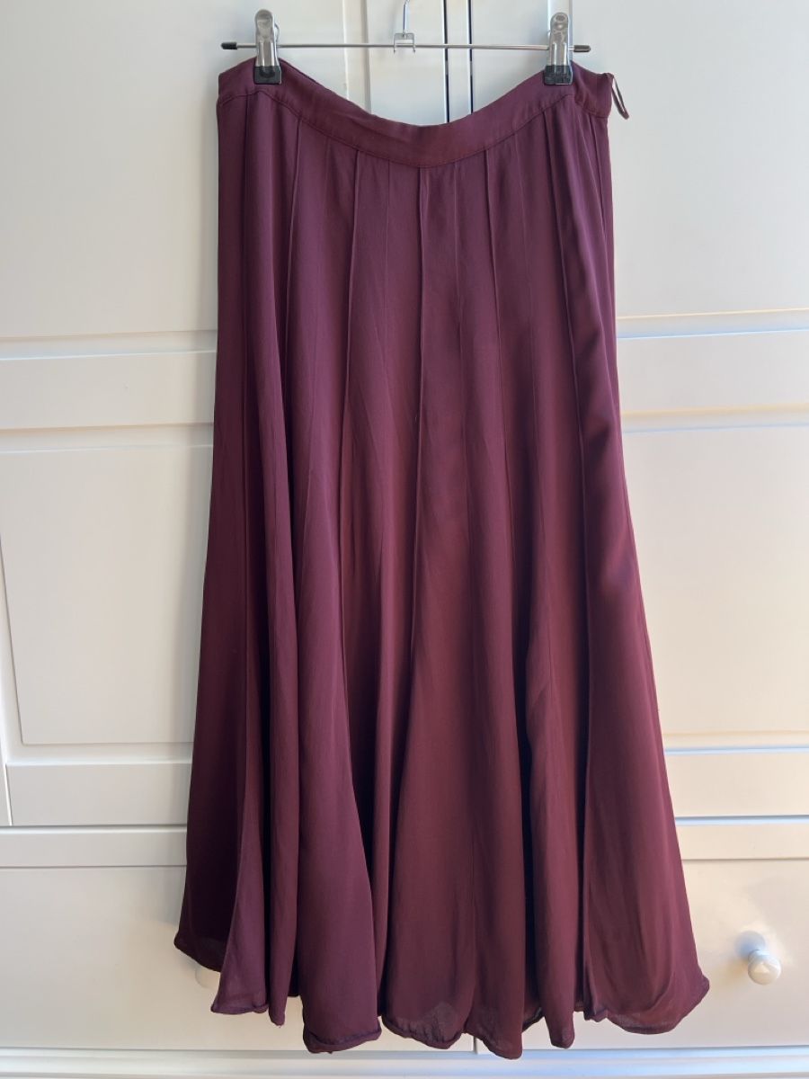 Massimo Dutti Gonne: Burgundy Massimo Dutti Skirt, Size 38, Fall Essential! – Usato da Adliswil venduto da youngbee 1