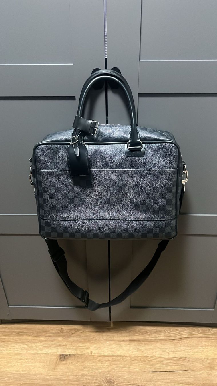 Louis Vuitton Valigie & Borse: Louis Vuitton Icare Laptop Bag Damier Graphite – Usato da Mägenwil venduto da ele_cd7w 1