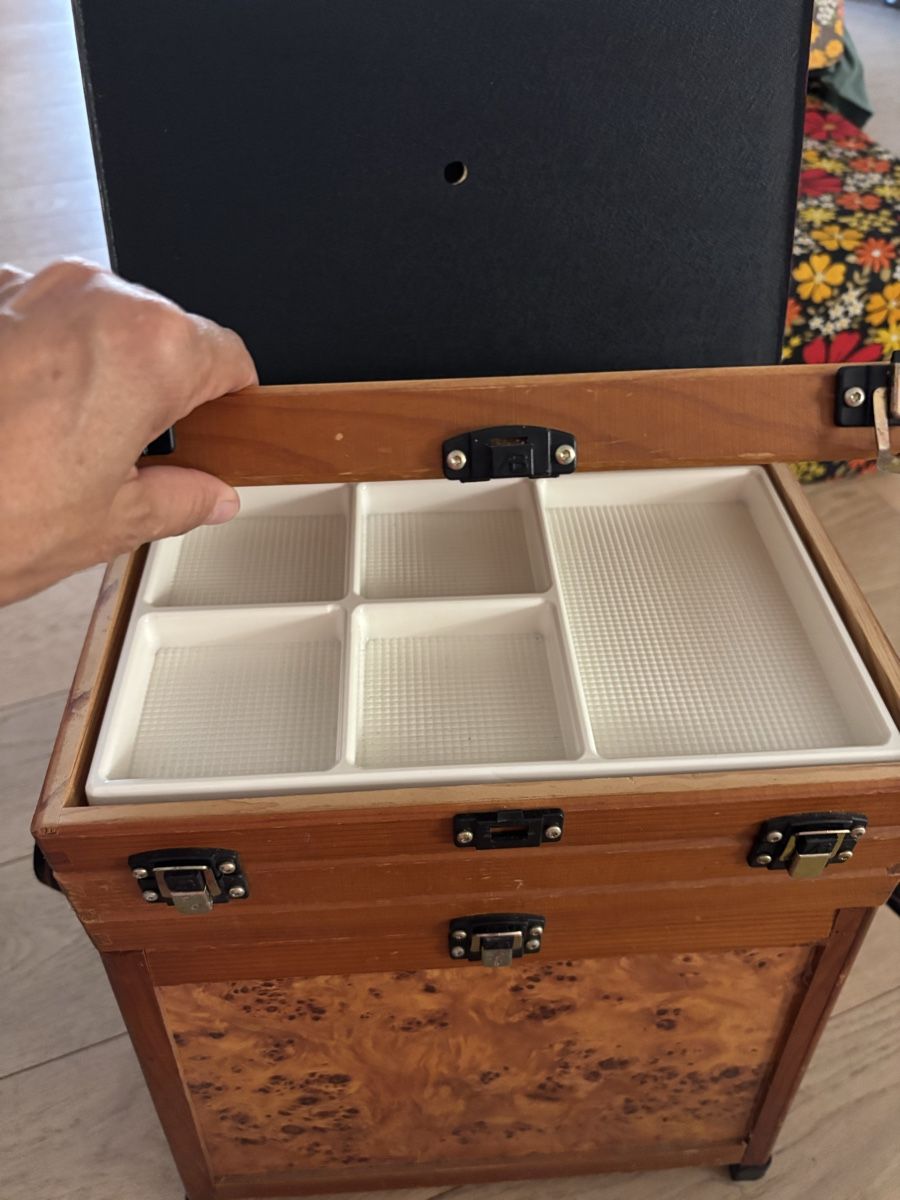 Sgabelli: Tabouret de pêche avec rangements – Usato da Estavayer-le-Lac venduto da bde_mc5x 3