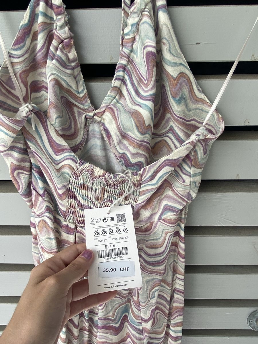 Pull&Bear Kleider: Robe  – Neu und originalverpackt aus St-Légier-Chiésaz von lea_6k5s 4