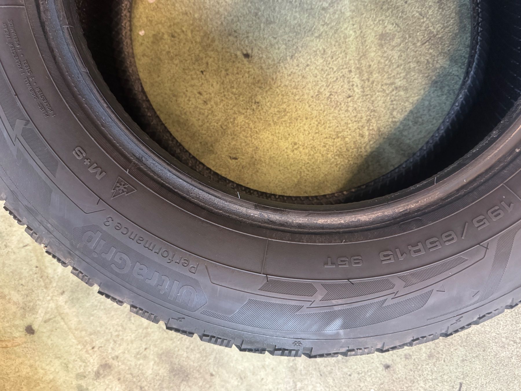 Goodyear Pneumatici & Ruote complete: 195/65R15 – Usato da Widen venduto da Dinero02 8