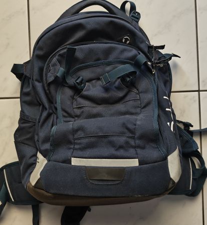 Blauer Rucksack Satch 
