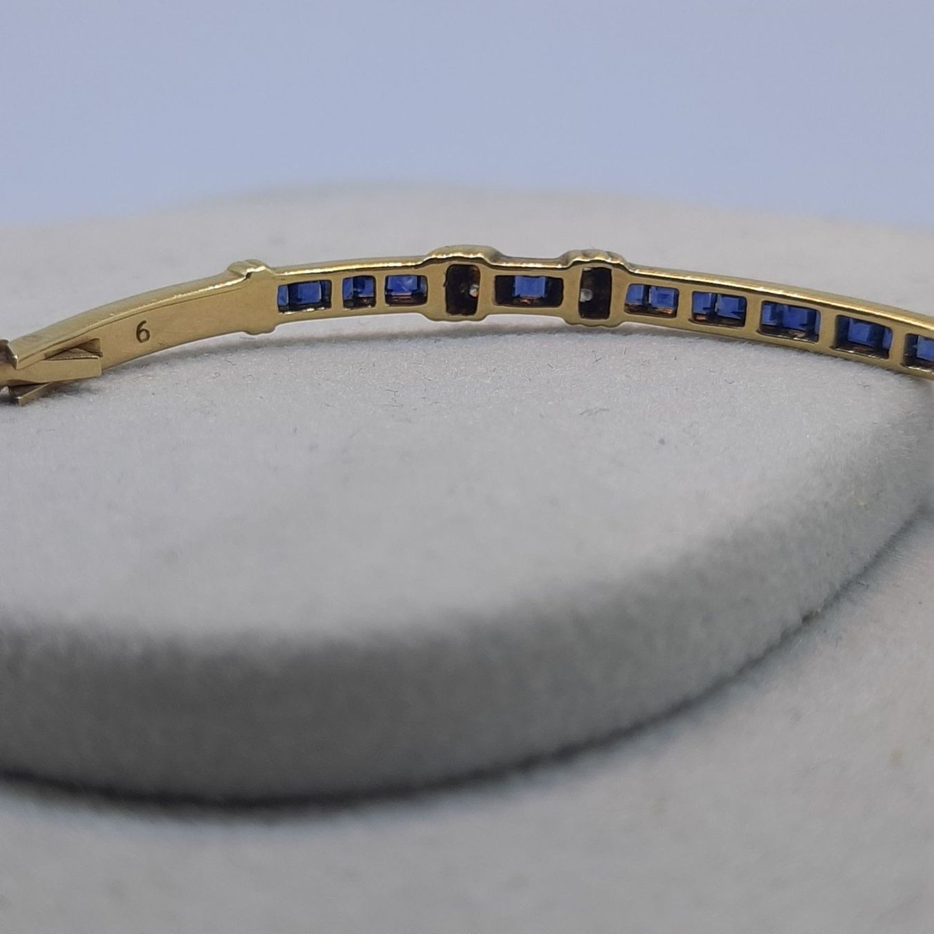 Bracciali & Braccialetti: Goldarmband mit erstklassigen Edelsteinen – Usato da Unterägeri venduto da Altgoldschmuck 5