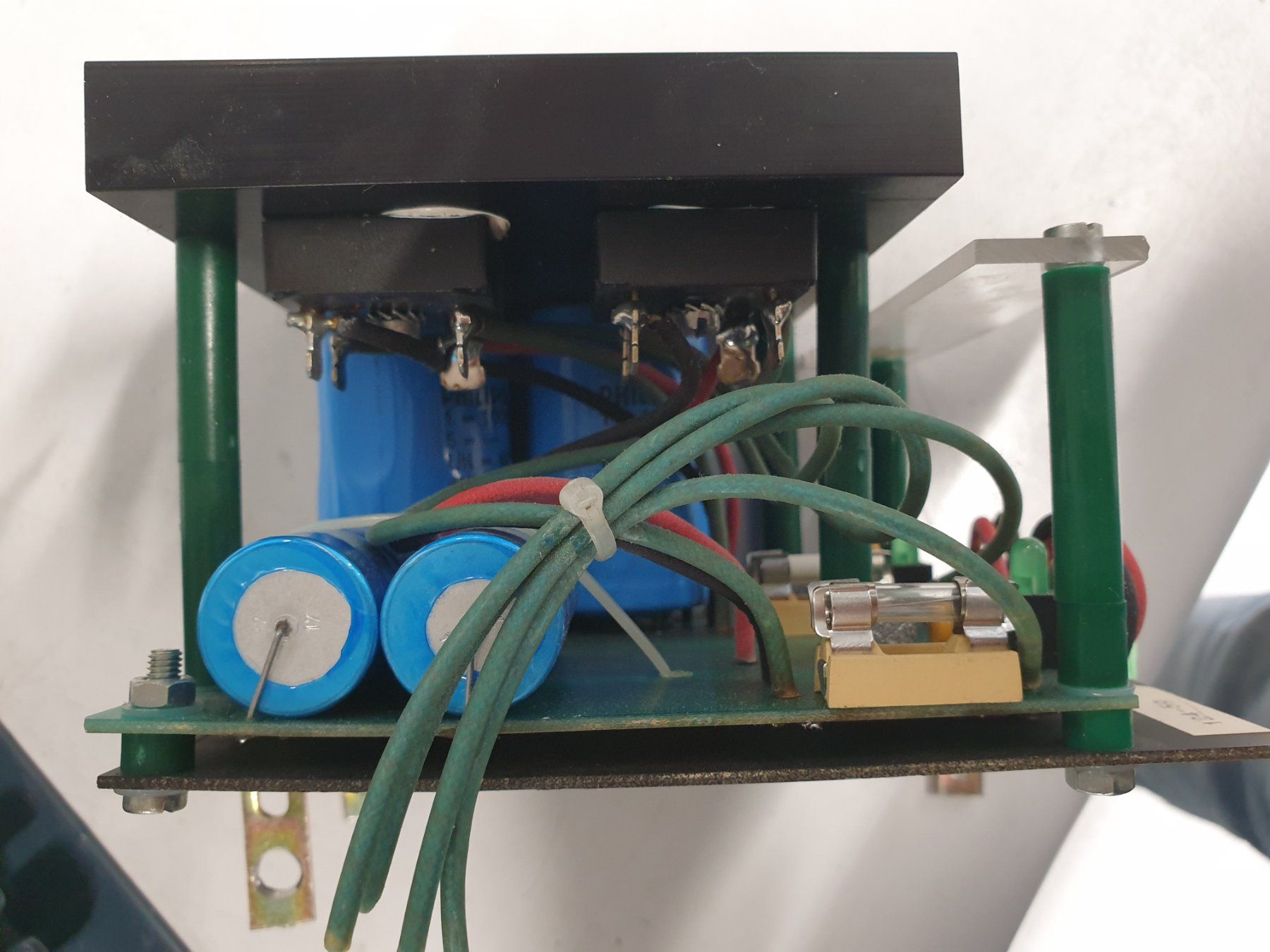 Componenti elettronici: Transformator 500VA mit Gleichrichter Modul – Usato da Horw venduto da Arta20000 6