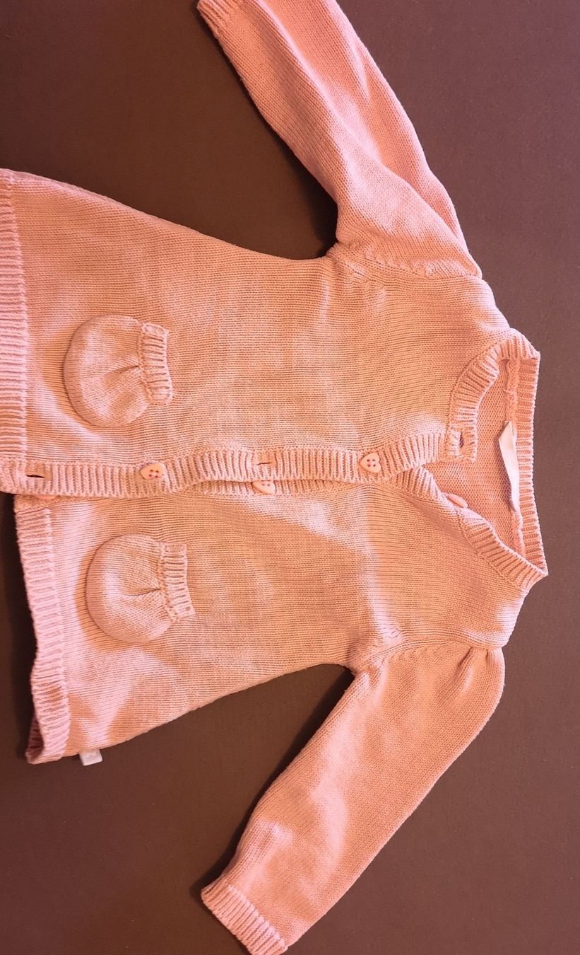 Vestes & Manteaux: Süsses Strickjäckchen, Gr. 68 – Neuf (Voir description) à Aarwangen par Byv7