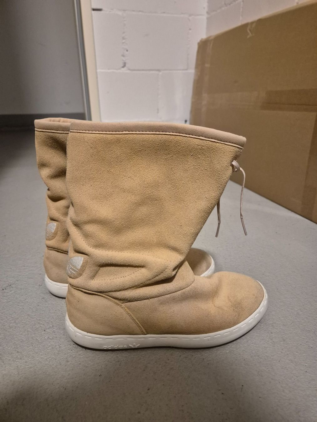 Adidas Scarpe da donna: Warme Adidas Boots, Winterstiefel Gr. 38 – Usato da Wohlen AG venduto da dim_rg9y 2