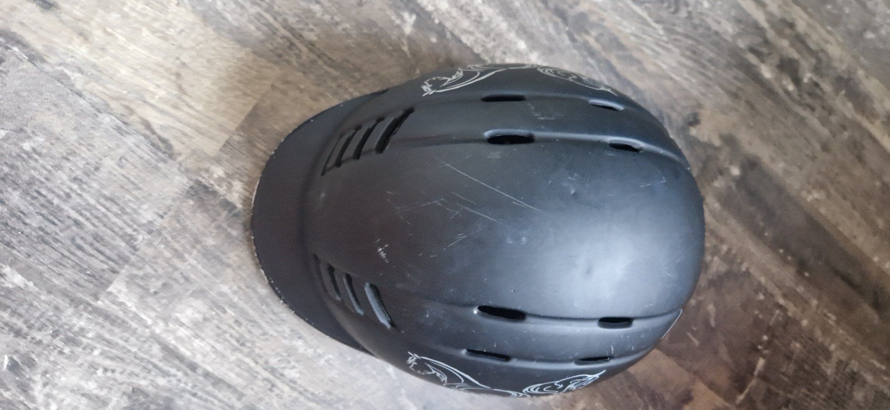Casques: Kinder Reithelme – D'occasion à Berlingen par KylesSellBuyRent