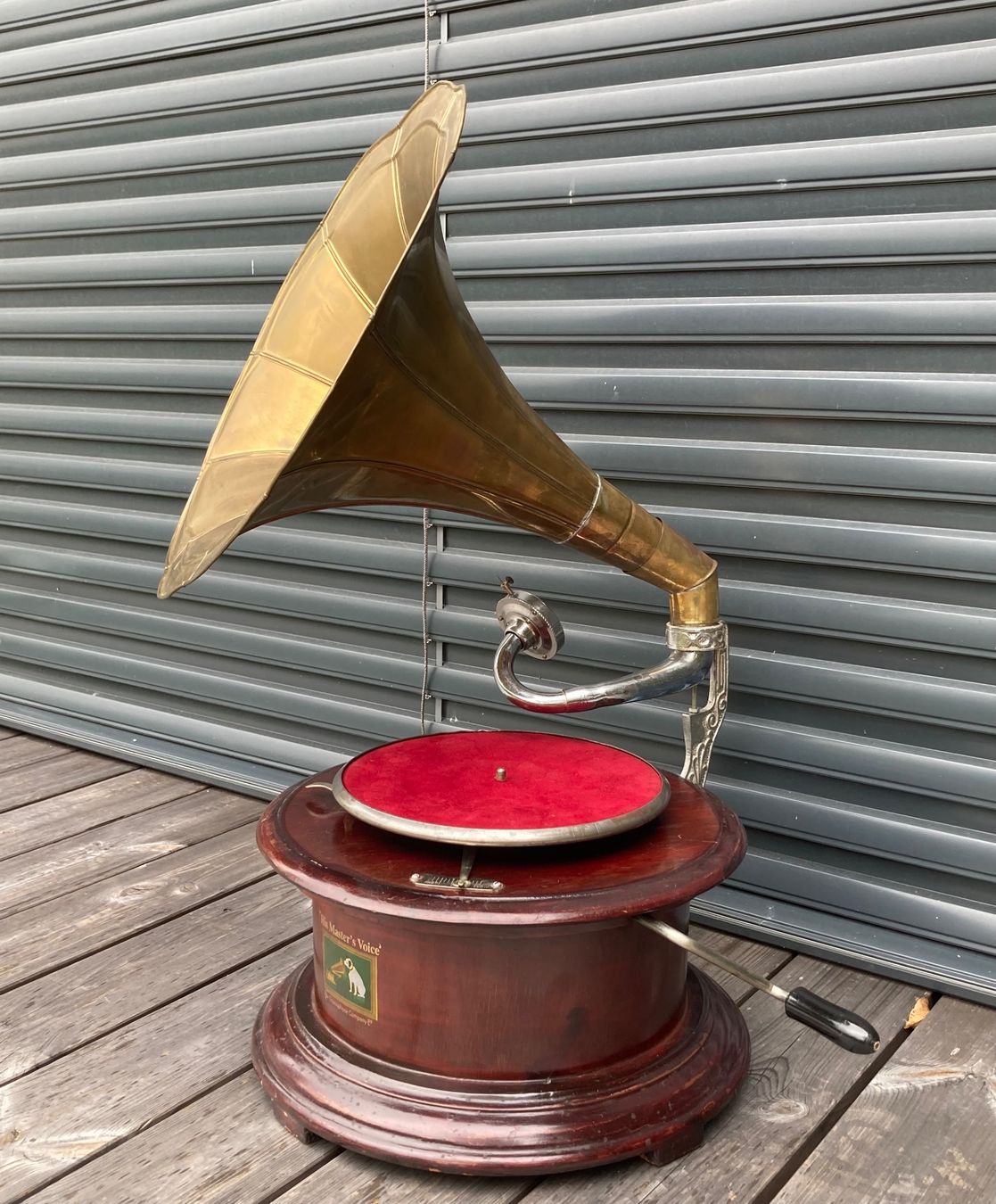 His Master's Voice Grammophon Mit Messingtrompete – Holz-Dekoration, Funktionierende Kurbel, Inkl. Schallplatte, 70-75cm Hoch