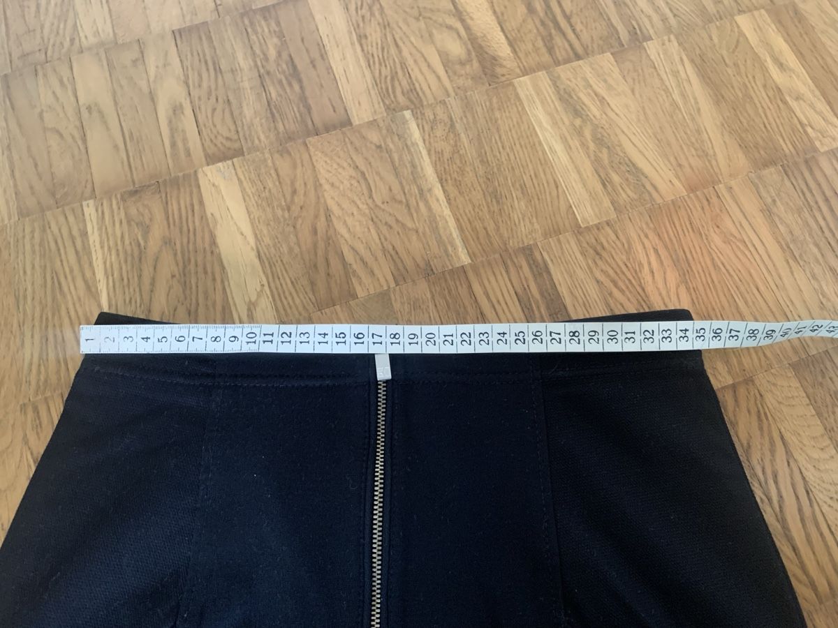 Gonne: Hugo boss schwarze jupe stretch – Usato da Zürich venduto da Nikuska32 2