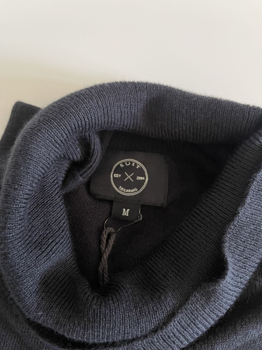 Pullover & Sweatshirts: SUIT Damen Rollkragenpullover mit transparenten Ärmeln M NEU – Neu (gemäss Beschreibung) aus Zürich von Recode.Fashion 6