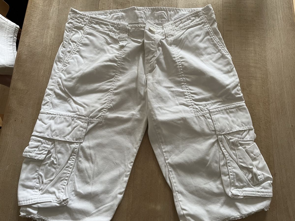Jeans: Weisse Shorts 40 – Usato da Aesch BL venduto da shuja01