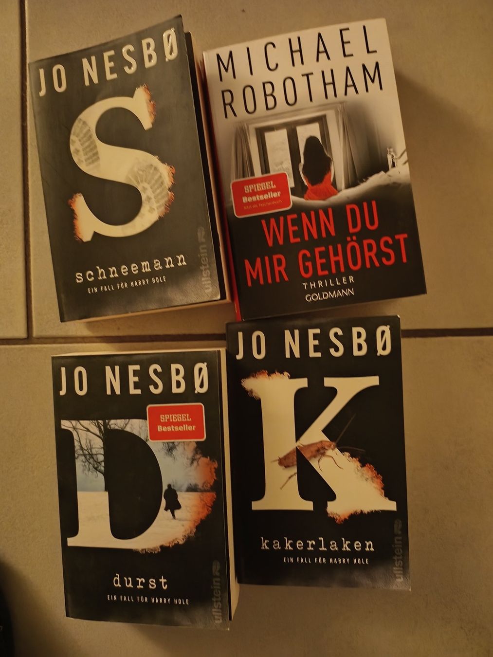 Bücher: 4 Bücher Thriller – Gebraucht aus Pfäffikon SZ von Elendir