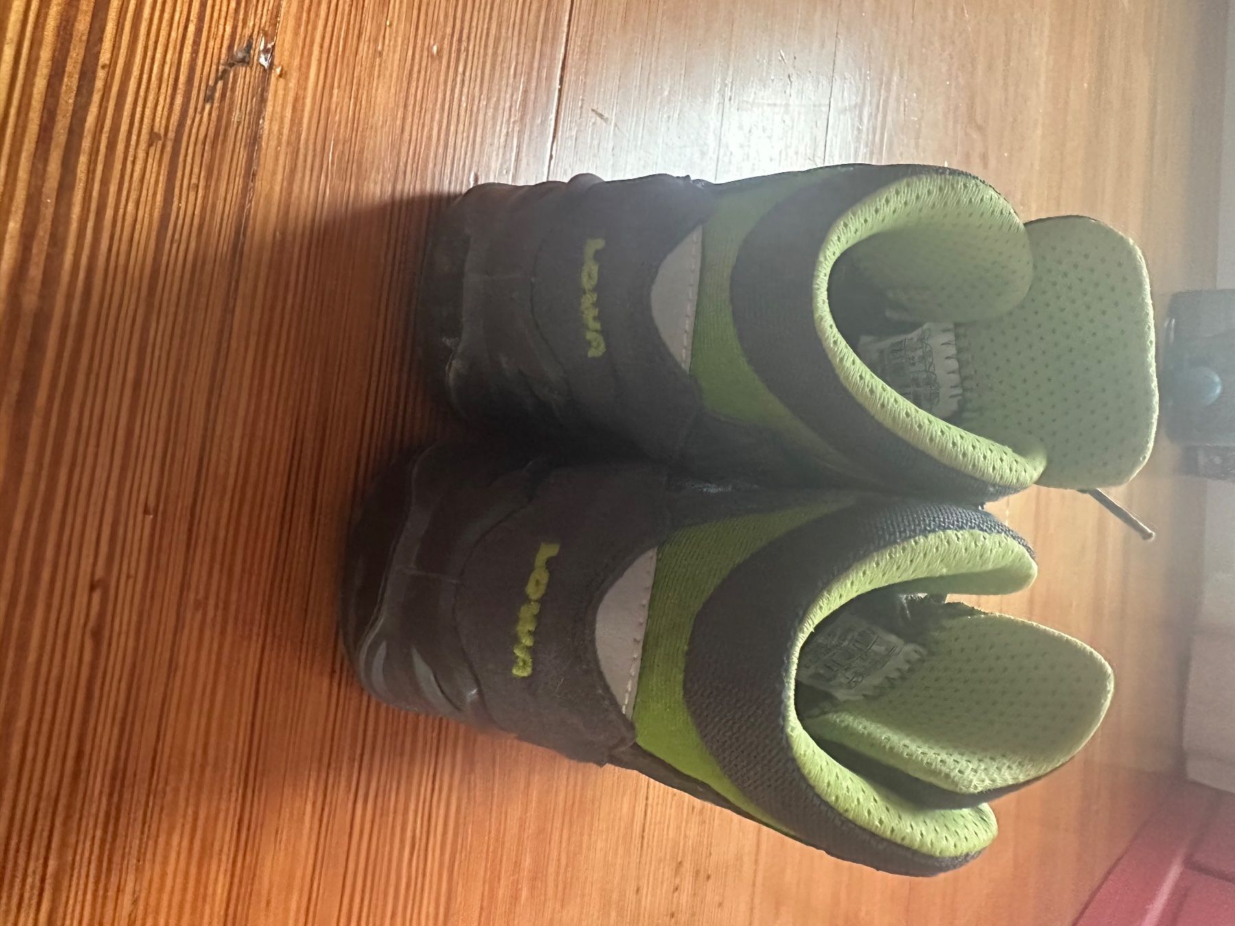 Lowa Chaussures garçon: Lowa Wanderschuhe – D'occasion à St. Gallen par SaryK 1