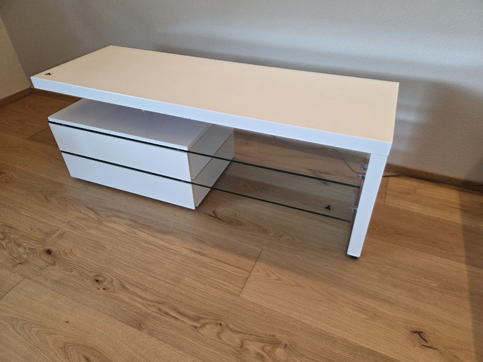 TV Möbel: TV Möbel gebraucht, guter Zustand – Gebraucht aus Bellmund von chma10