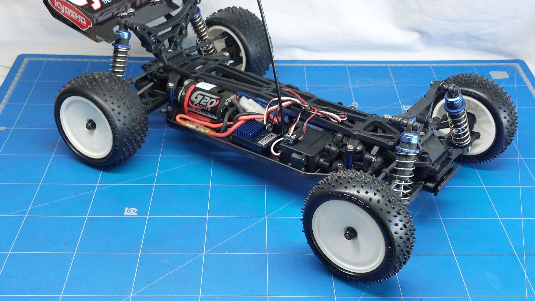 Kyosho Lazer ZX-5 (~2007) (Gebraucht) in Villars-sur-Glâne