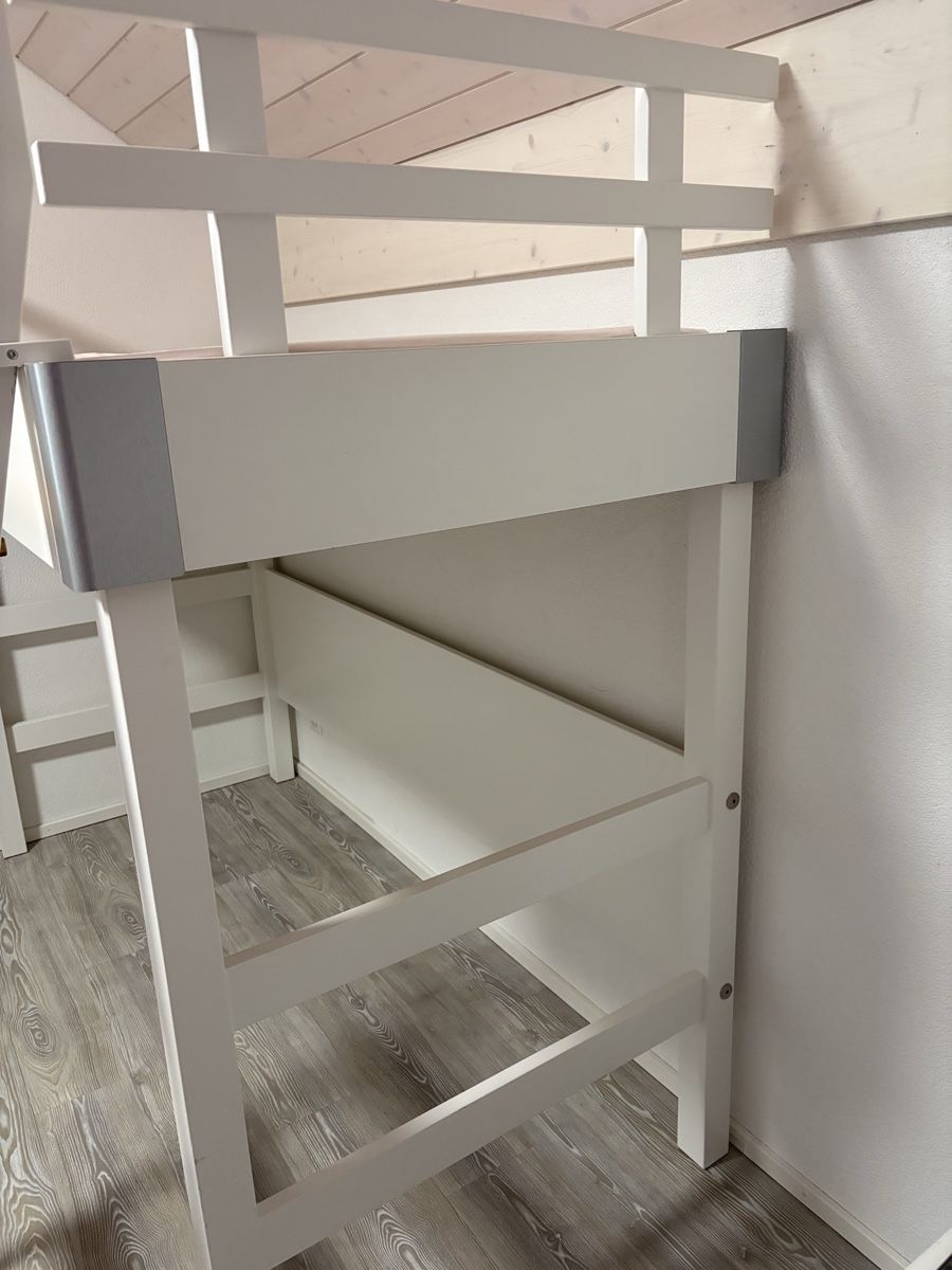 Letti: Hochbett – Usato da Lützelflüh-Goldbach venduto da Caermeli01 1