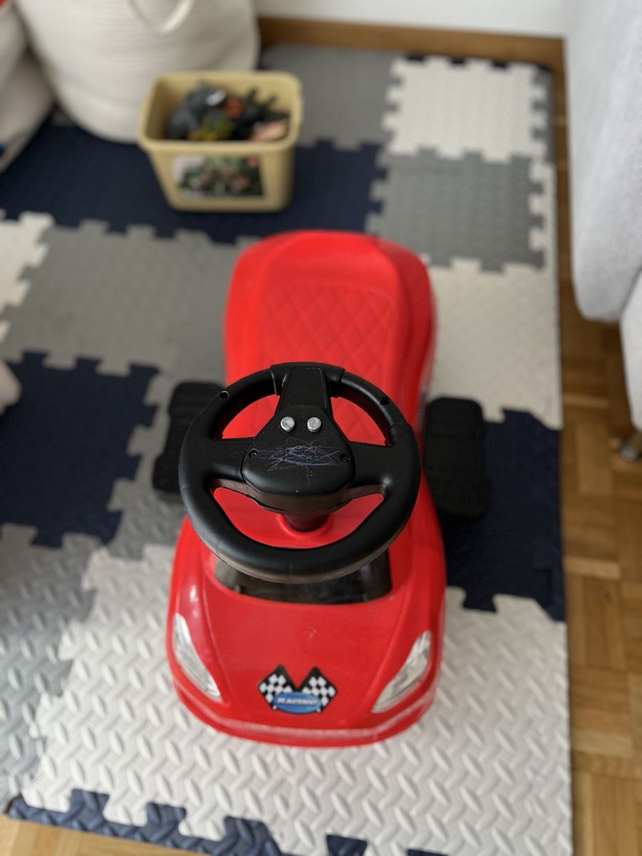 Fahrzeuge für Kinder: Plastic car for toddlers – Gebraucht aus Zollikon von Animis89