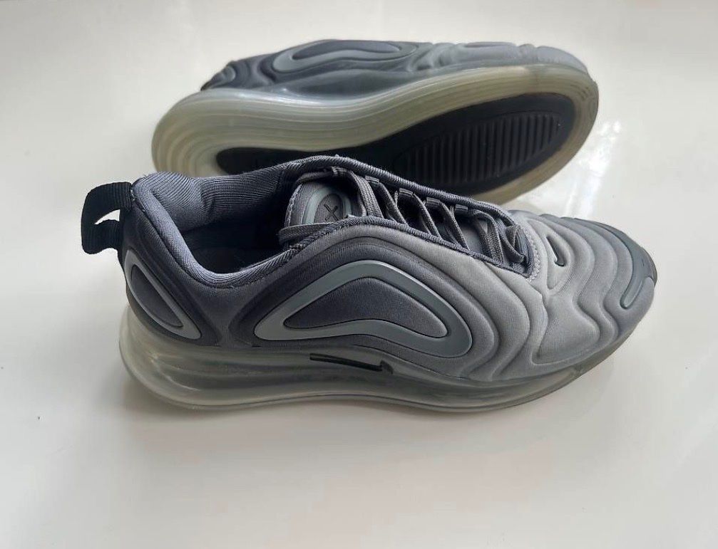 Nike Scarpe per ragazzi: NIKE /  CLD / Schuhe / – Usato da Luzern venduto da Satbere 1