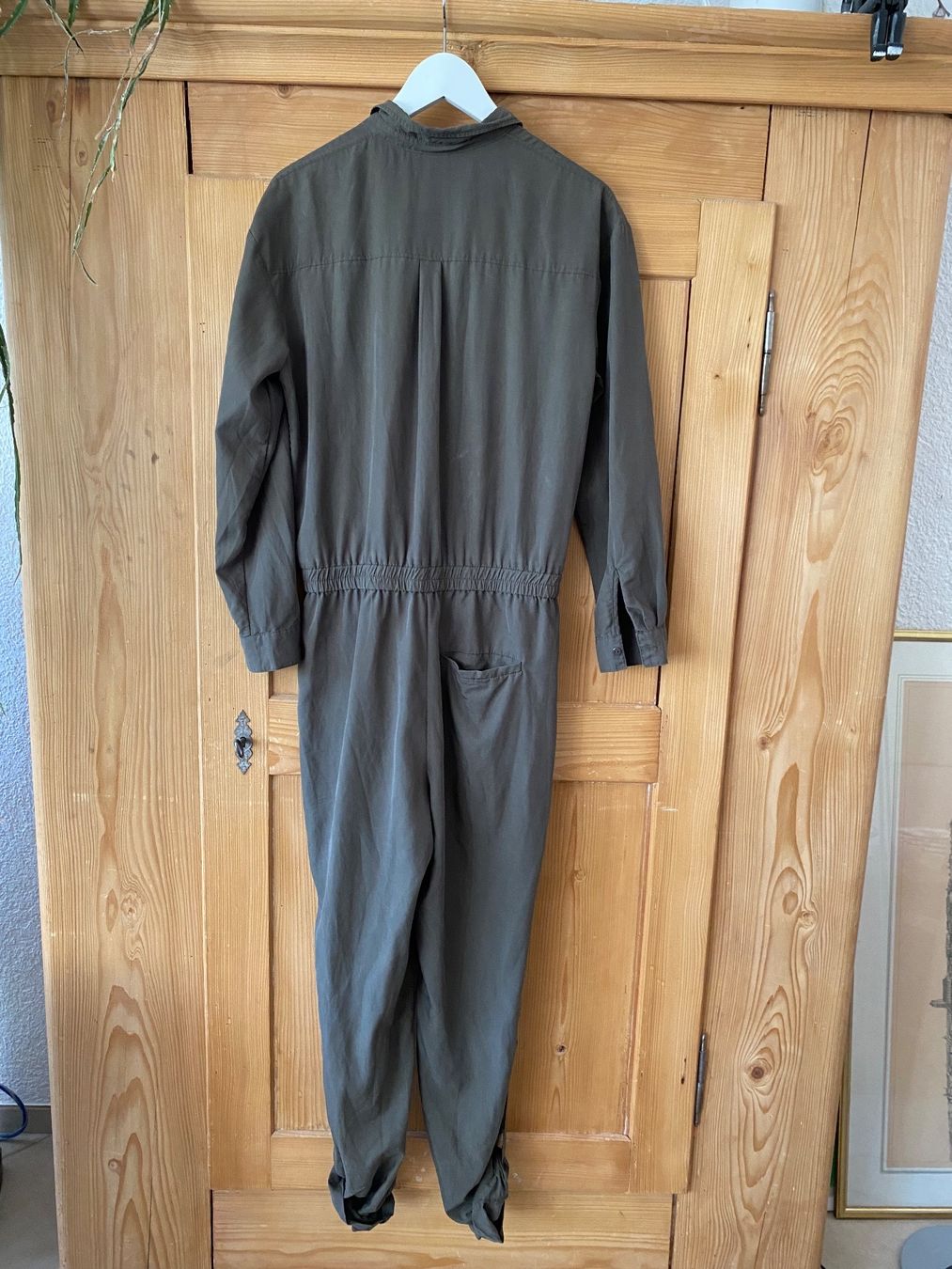 H&M Jumpsuits: Jumpsuit Gr. 36 olivgrün – Gebraucht aus Bolligen von Picasso79 1