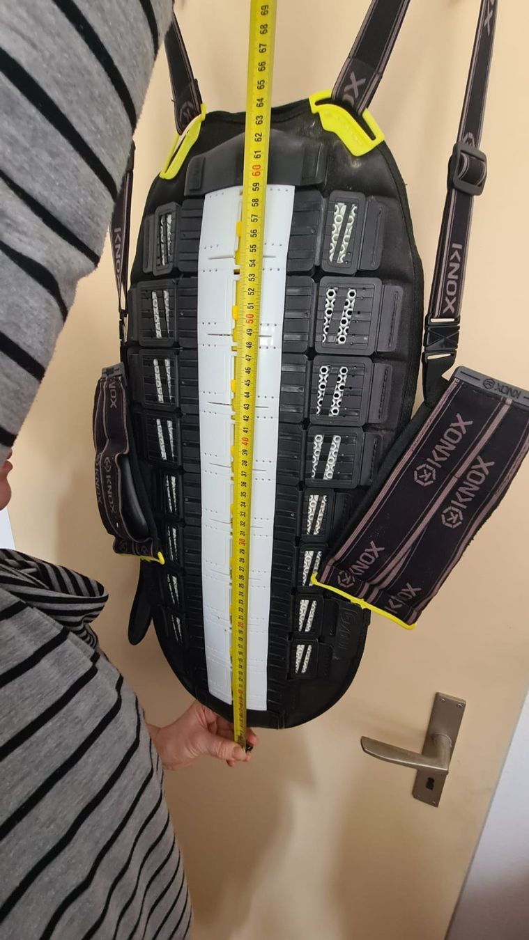 Protezioni & Imbottiture: Knoxx Aegis Back Protector (9 plate. level 2) – Usato da Uster venduto da bobnemet 3