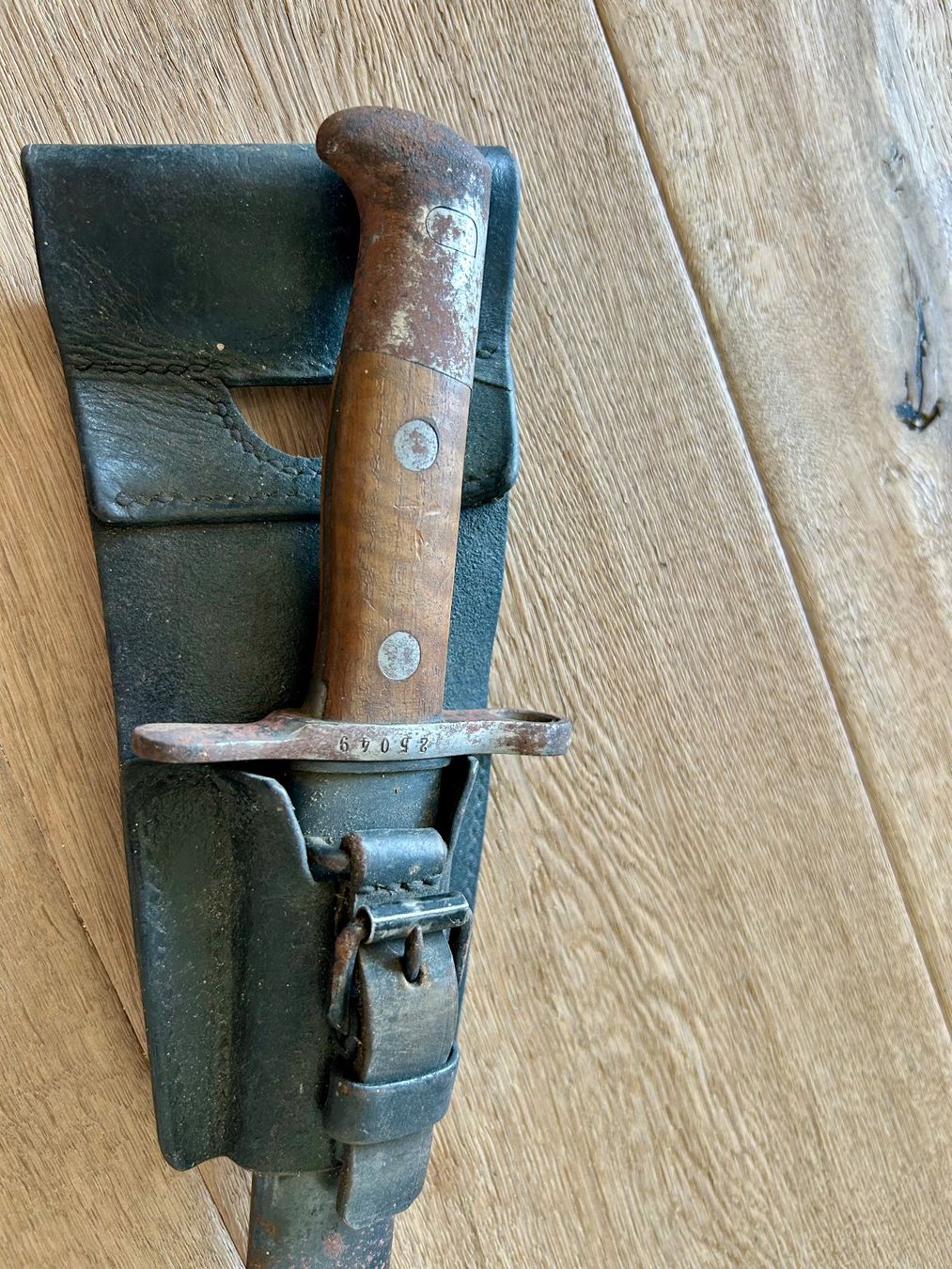 Schweizer Armee Armi bianche: Bajonett Schweizer Armee mit Scheide 1884, Messer SIG SH – Usato da Thayngen venduto da Neuhof80 3