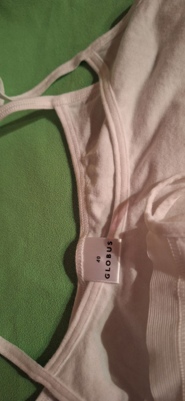 Globus Altra biancheria intima: Neu: 2 Unterleibchen Globus Gr. 40 weiss – Nuovo e nell'imballaggio originale da Männedorf venduto da Livingston 2
