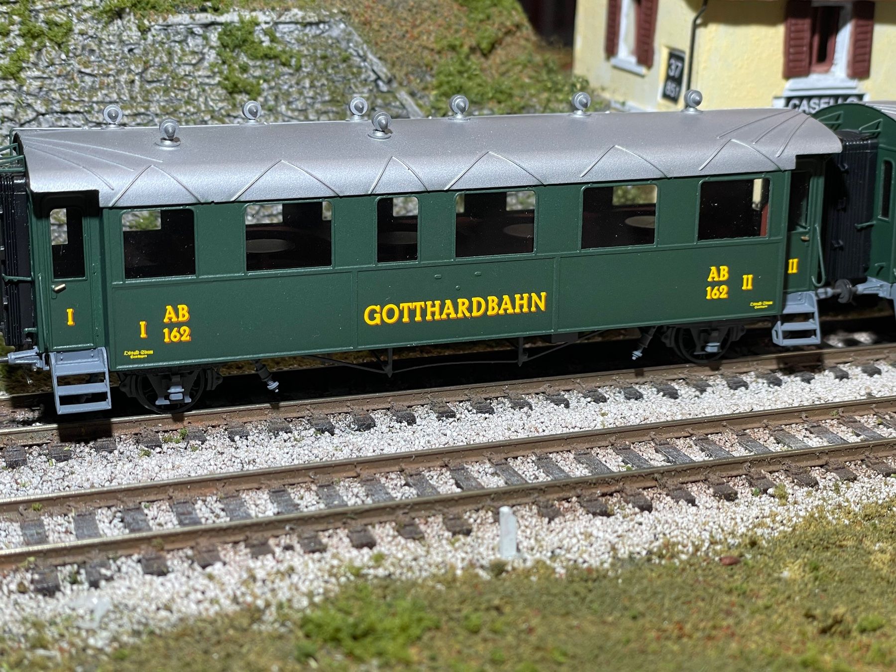 Born Modellini di ferrovie: Born, Gotthardbahn - 3 er Wagen-Set – Nuovo (secondo la descrizione) da Krummenau venduto da ferrotech 5
