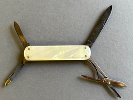Antikes Perlmutt-Sackmesser J. KNEUBÜHLER WILLISAU 77 mm