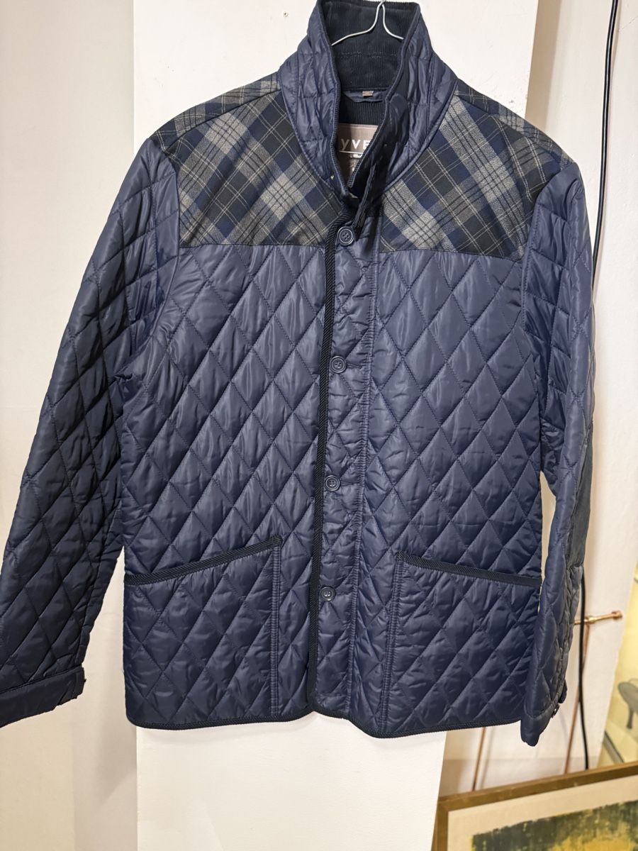 Vestes: Navy quilted  jacket for men  – Neuf (Voir description) à Versoix par pen_6hgs 1