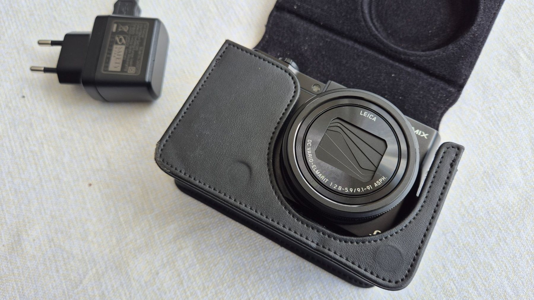 Panasonic Kamera: Panasonic Lumix DMC-LX100 schwarz guter Zusatnd – Gebraucht aus Hitzkirch von enya2007 4
