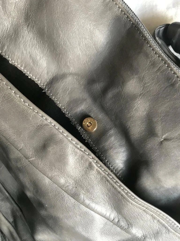 Sacs femmes: Vintage Grey Leather Bag / 80s design – D'occasion à Zürich par lils01 4