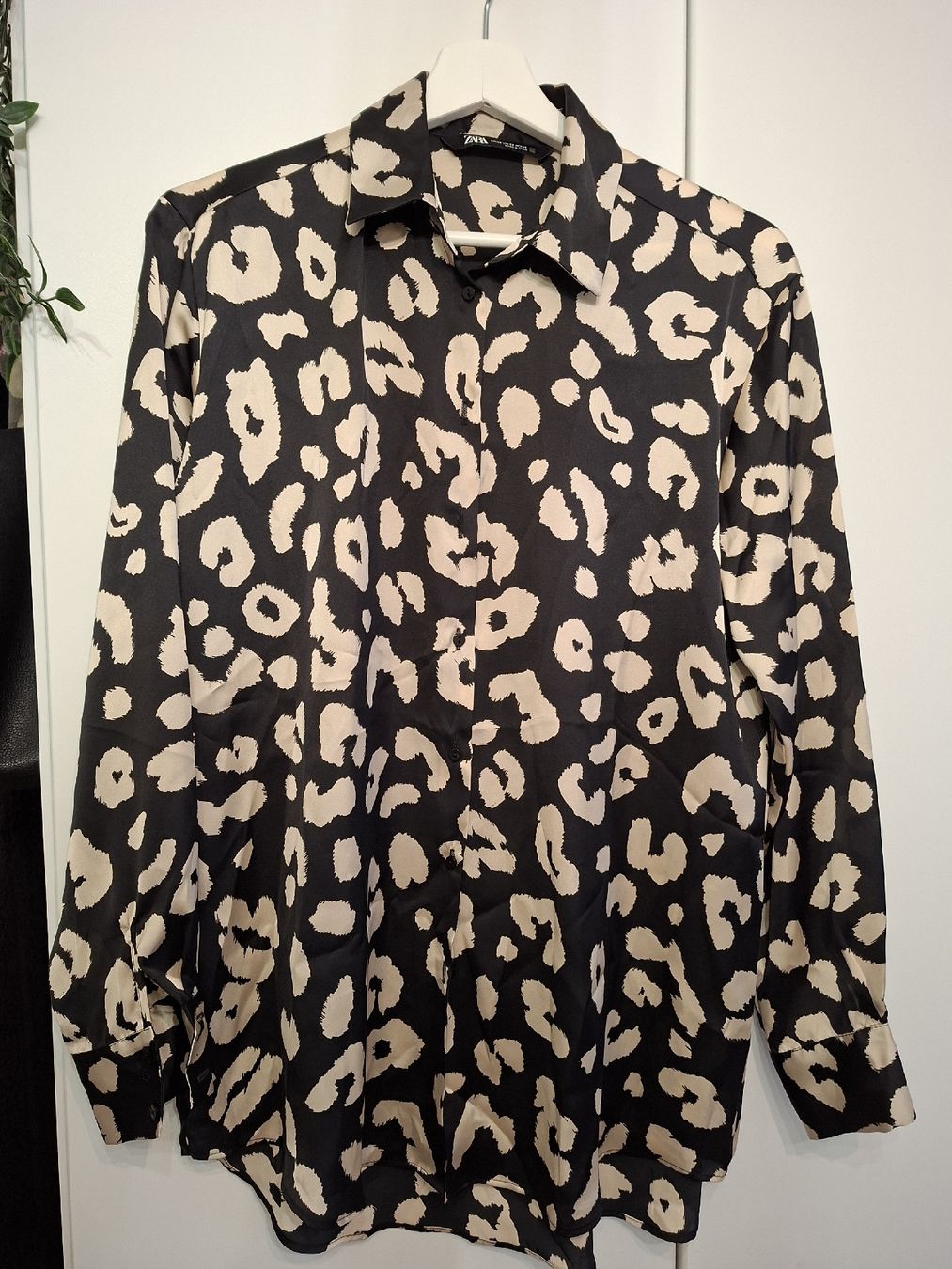 Zara Camicette: Zara Satinhemd – Nuovo (secondo la descrizione) da Riehen venduto da jlj_st82