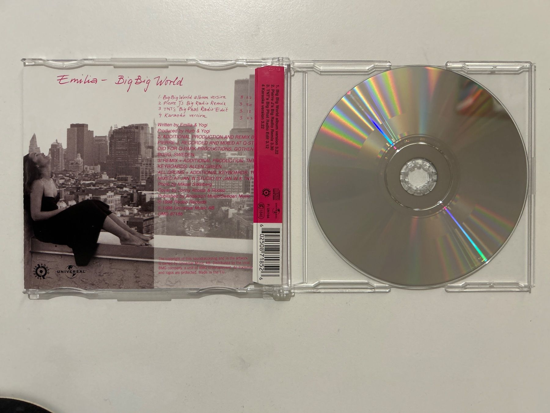CDs: CD- Emilia - Big Big World – Gebraucht aus Guntershausen von Gloominati 2