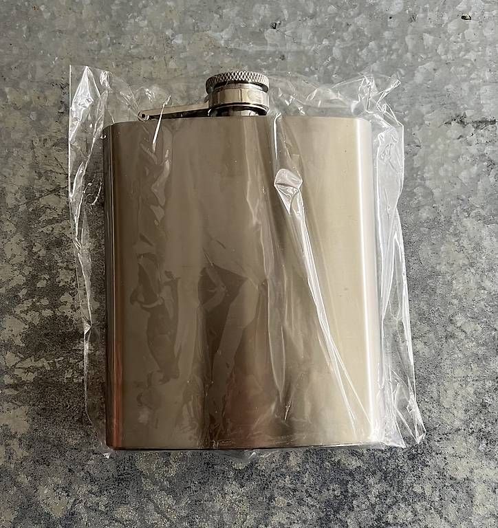 Altro: Flasque à alcool inox neuve – Nuovo (secondo la descrizione) da Onex venduto da Jikael