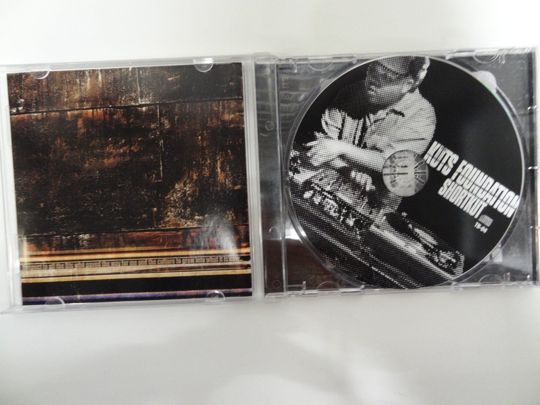 CD: Kuts Foundation - Shortkut CD – Usato da luzern venduto da musicandart 2