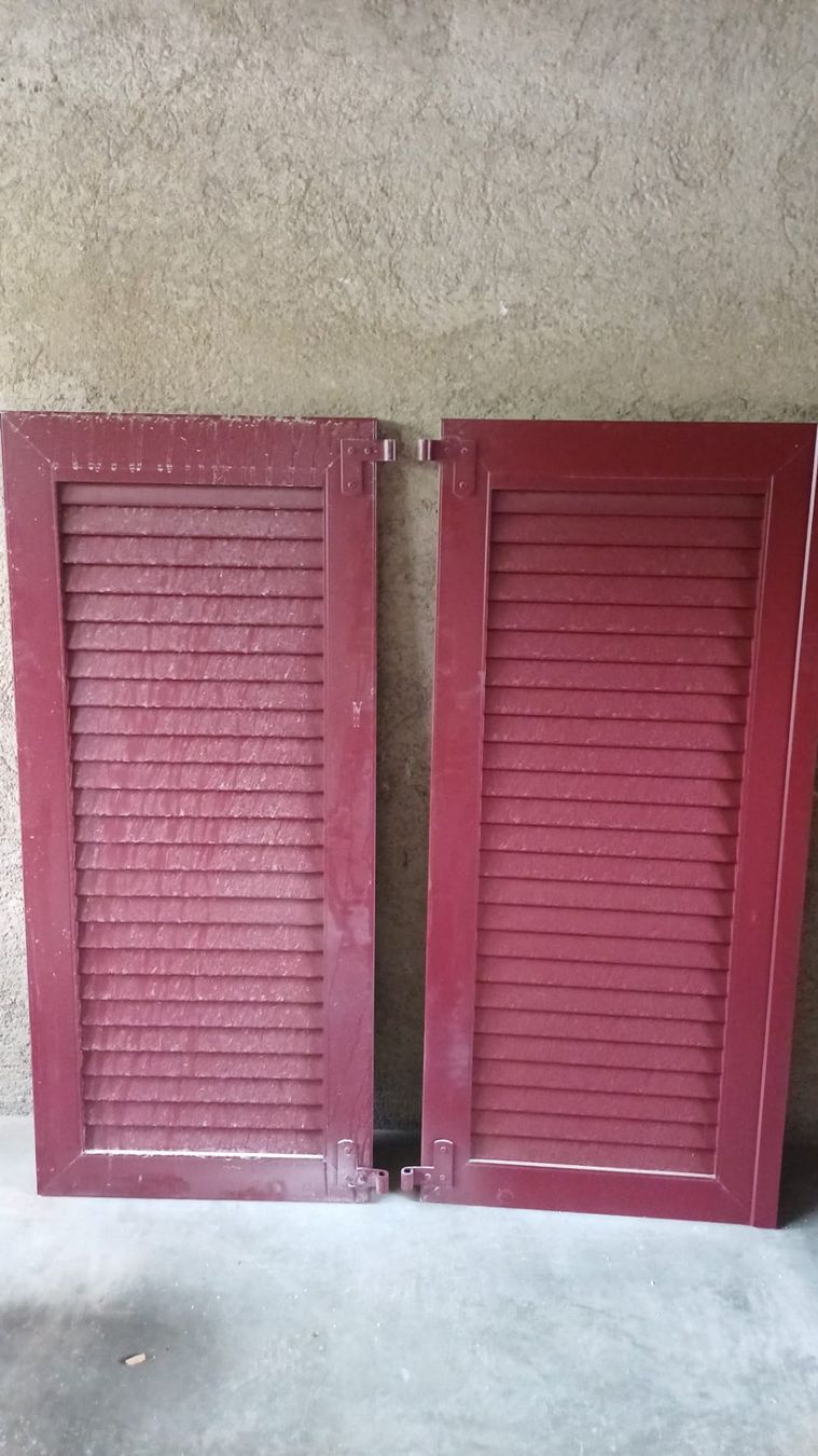 Persiane: Volets en aluminium – Usato da Moutier venduto da AntoniettaP