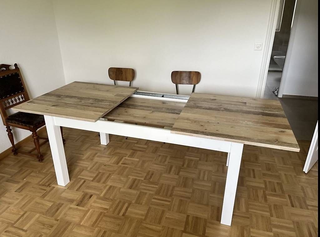 Tables: Küchentisch / Basteltisch – D'occasion à Tüscherz-Alfermée par Seedee 2