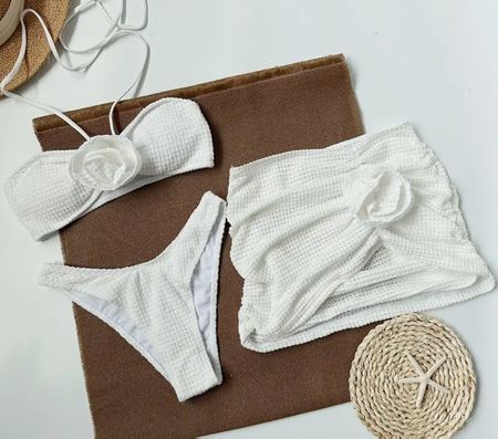 NEU Bikini Set Weiss mit Rose und Rock Grösse S