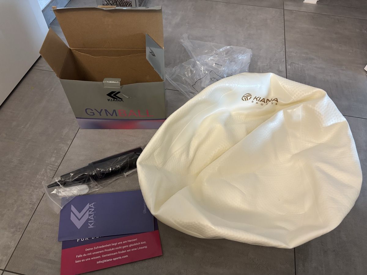 Palloni: Pilates ball 75 cm new inbox – Nuovo e nell'imballaggio originale da Neuchatel venduto da UMY