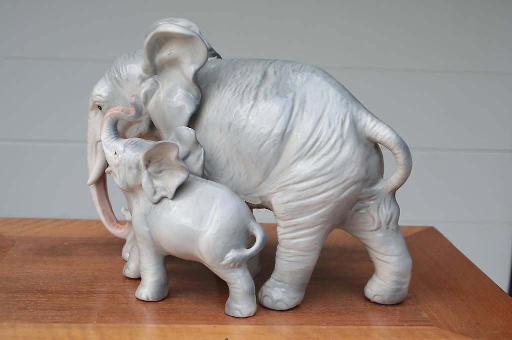 Statuette: Grosse Porzelan Elefantenskulptur, einzigartig, – Usato da Wittenbach venduto da Mulli48 3